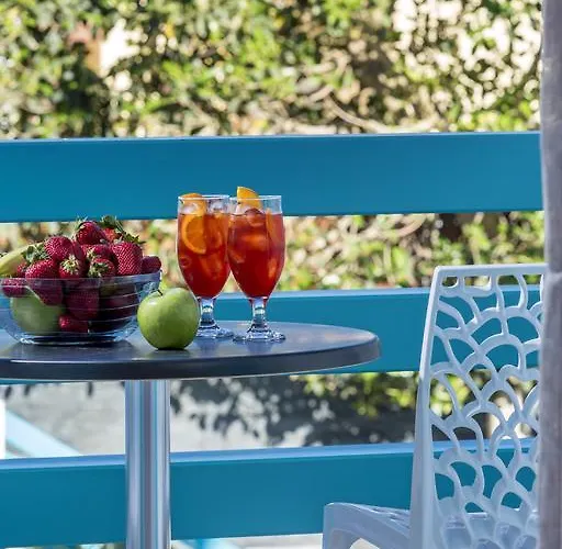 Hotel Santellini Kamari (Santorini)